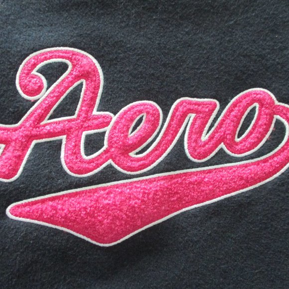 Aeropostale Sweat Shirt Size M - great condition - navy and pink - soft - Picture 3 of 4